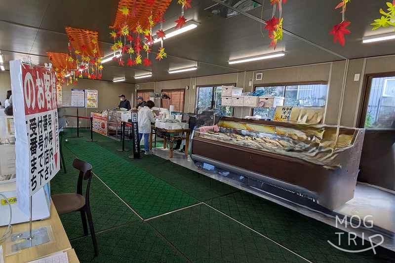 佐藤水産・鮭の里まつり「直売所内の様子」