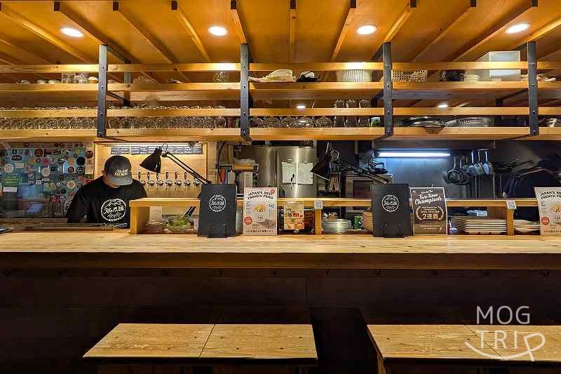 月と太陽ブルーイング本店の「店内の様子（カウンター）」