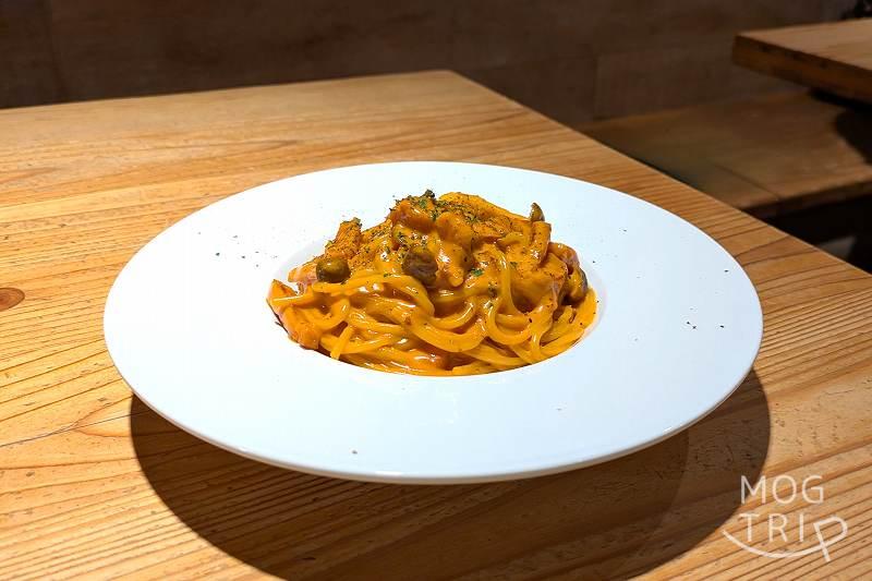 月と太陽ブルーイング本店の「ちょっとリッチなナポリタン」