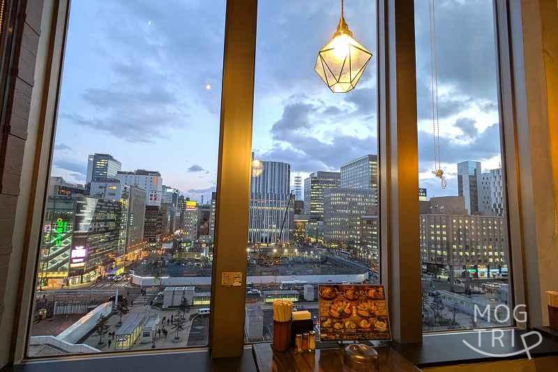 吉山商店ステラプレイス店の「窓から見える風景」