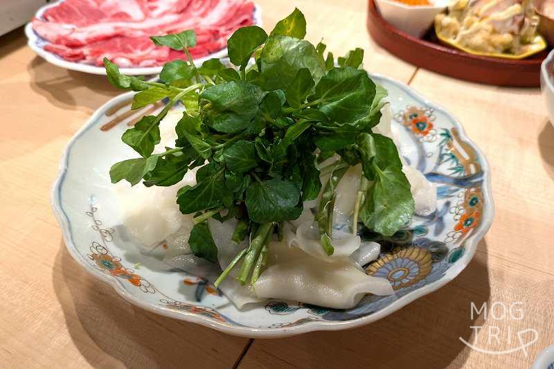 めしや鼓動の「帯広産熟成メークインとラム肩ロースのしゃぶしゃぶ」