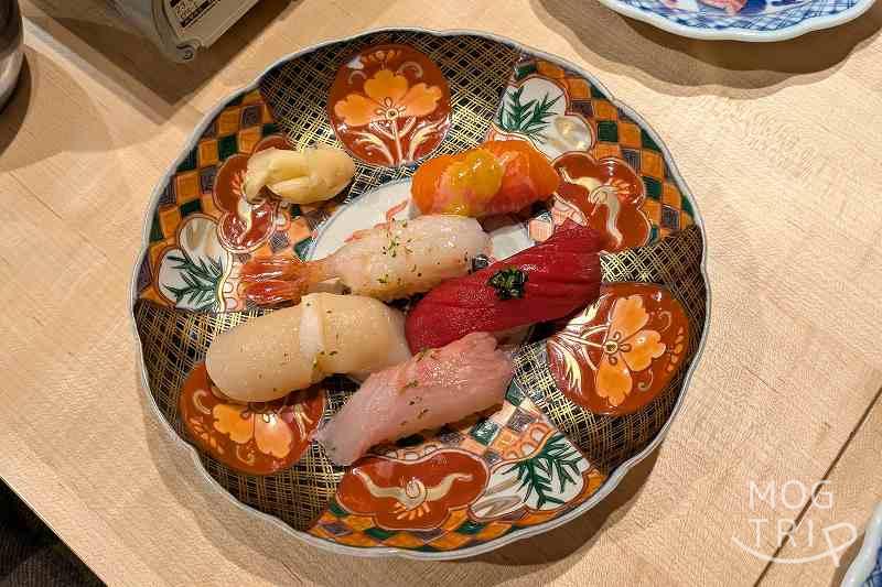 めしや鼓動の「おまかせ5種盛」