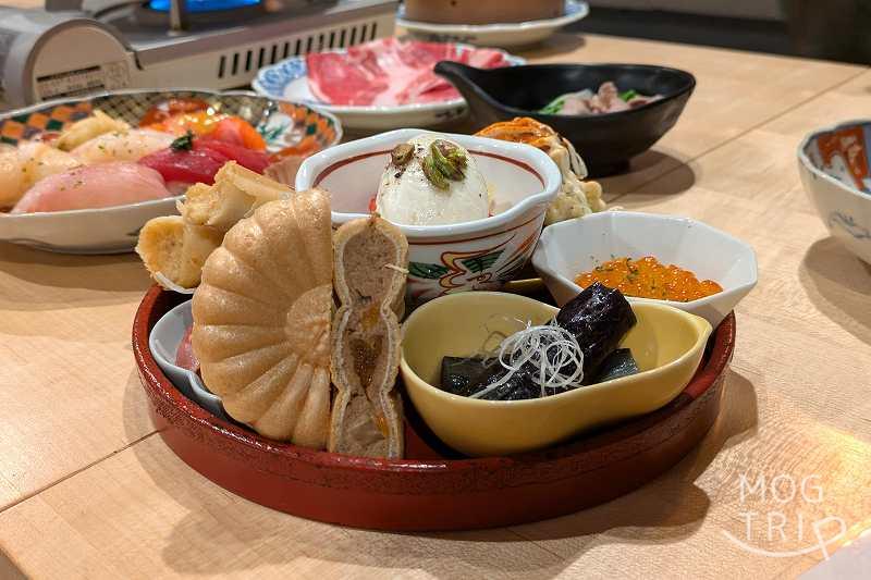 めしや鼓動の「名物!八寸前菜おまかせ盛り合わせ」