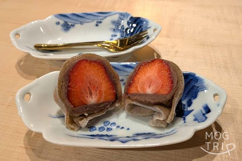 めしや鼓動の「苺大福」