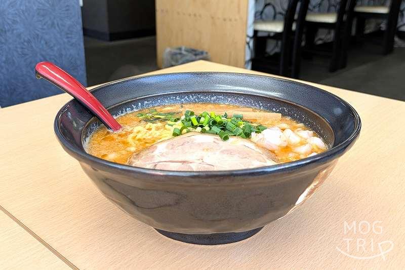 らーめん海おう丘珠店の「海おう濃厚えびみそらーめん」