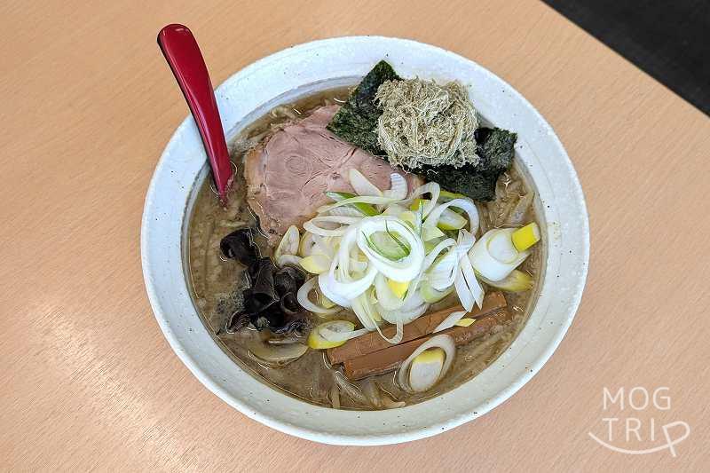 らーめん海おう丘珠店限定「強昆布だしのしょうゆらーめん」