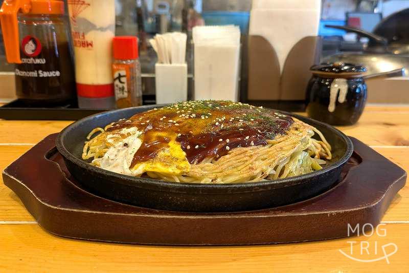 広島風お好み焼きまろ吉の「肉玉そば」