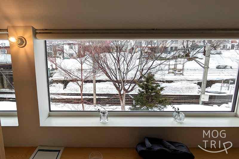 坂と線路とバゲットとの「店内の様子」