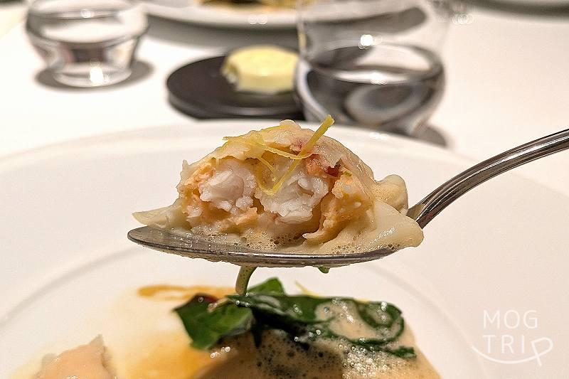 タテルヨシノ・ポルトムの「牡丹海老のラビオリ」