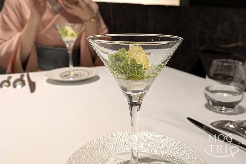 タテルヨシノ・ポルトムの「小さなデザート」