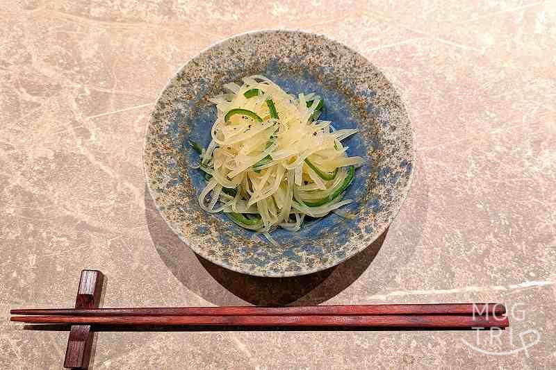 ススキノリビングの「厚真町産あつま芋の冷菜」