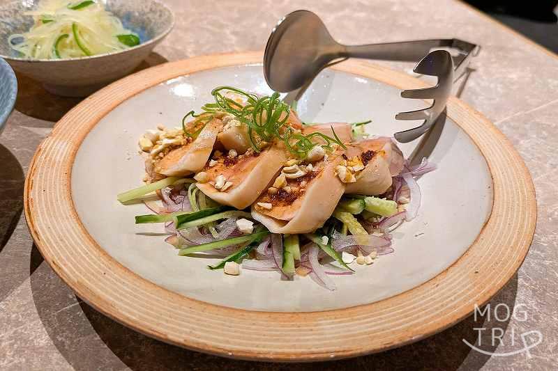 ススキノリビングの「旨辛ダレ絡むしっとりよだれ鶏」