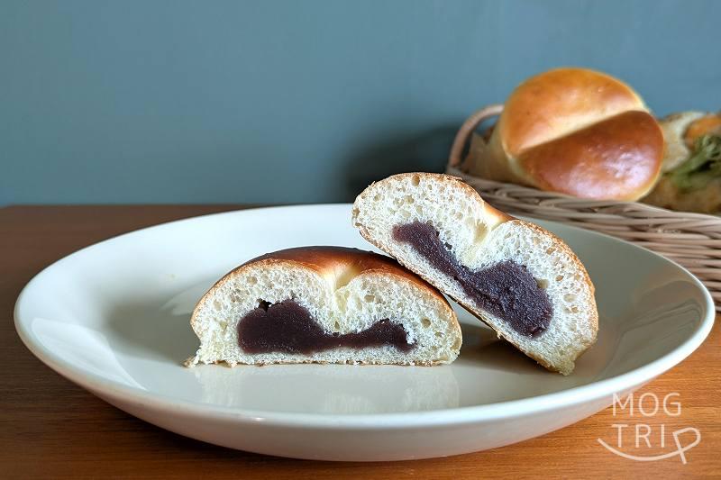 ベーカリーコネル豊平店の「こしあんぱん」