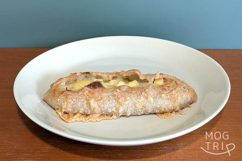 ベーカリーコネル豊平店の「ガーリックバターチーズフランス」