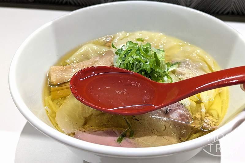麵屋翔札幌店の「ワンタン塩ラーメン」