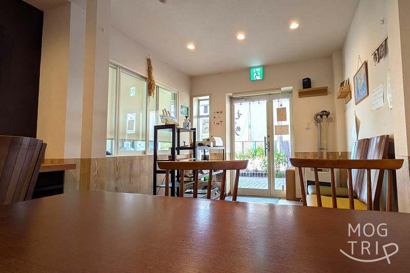 蕎麦切りむら多の「店内の様子(店内中央から入口側)」