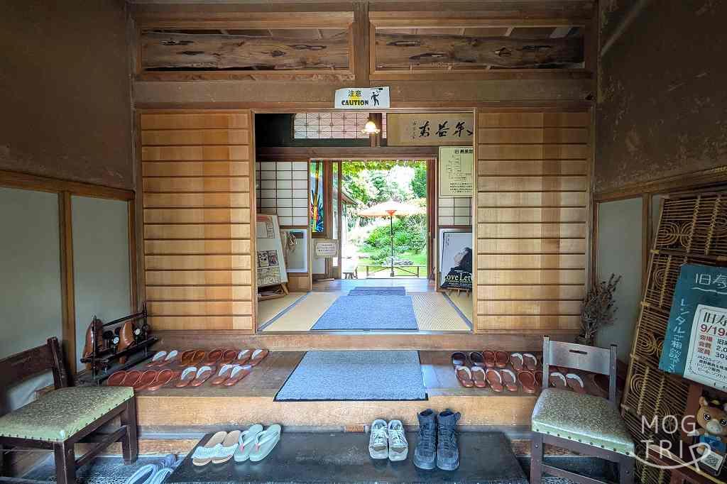 旧寿原邸の「施設内の様子（1階入り口）」