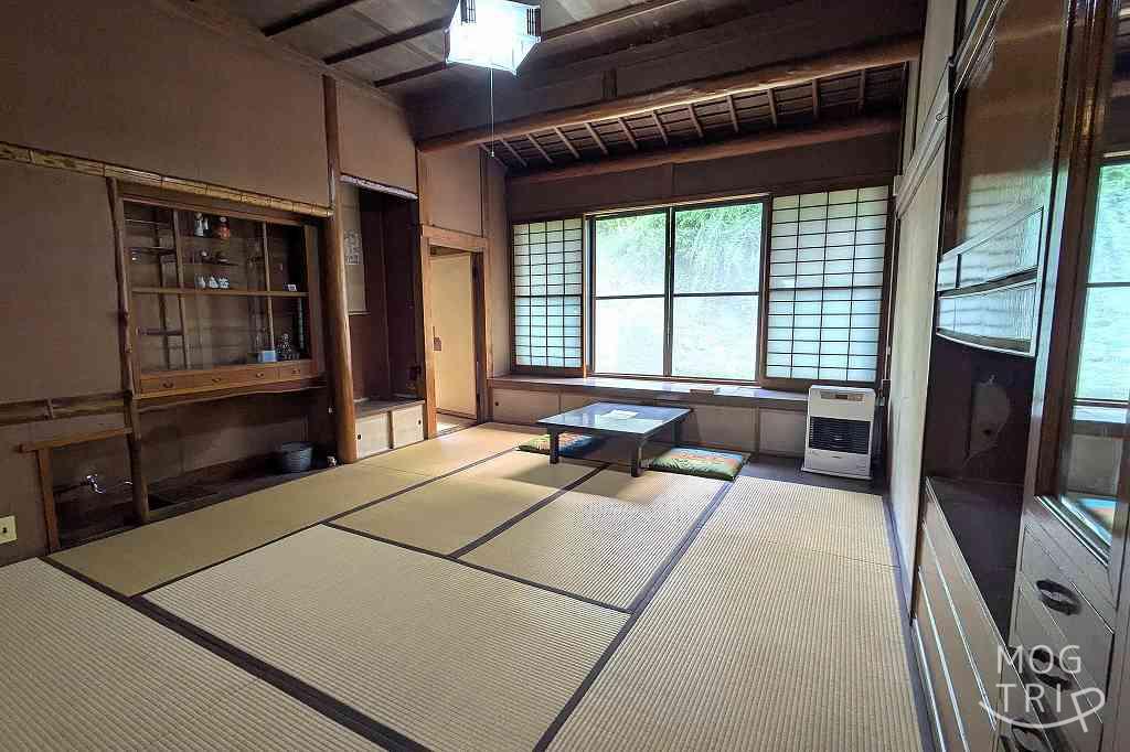旧寿原邸の「施設内の様子（1階奥）」