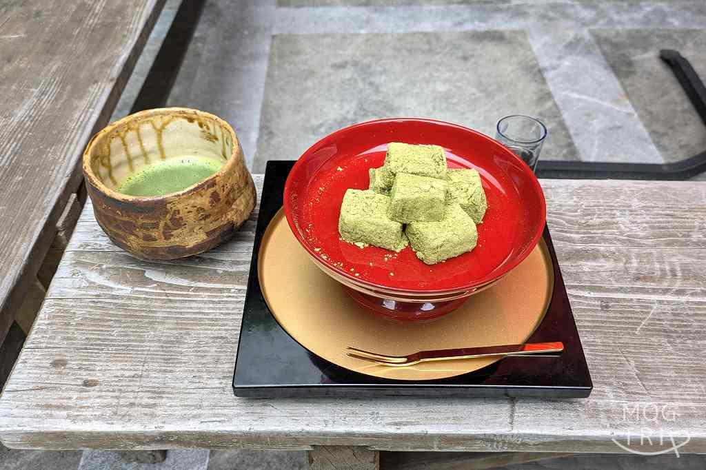 旧寿原邸・茶論スハラの「わらび餅」
