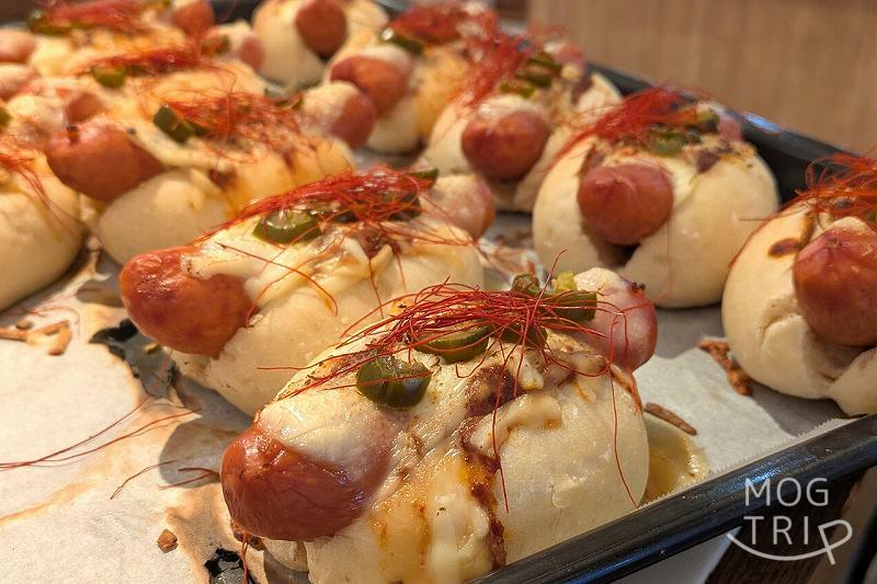 街角のレモンベーカリー琴似店の「チリボロネーゼドック」